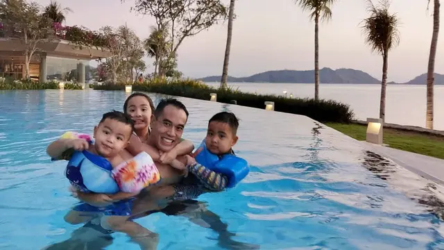 7 Momen Seru Liburan Nia Ramadhani dan Keluarga Bakrie di Pulau Komodo