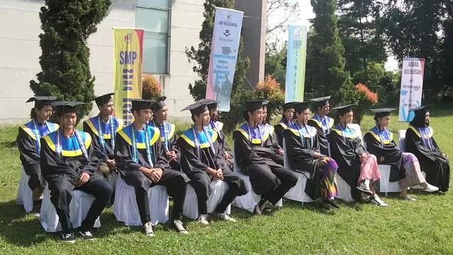 Dikabarkan Lanjut ke Cerita SMA, Ini 6 Potret ‘Wisuda’ Pemain Dari Jendela SMP
