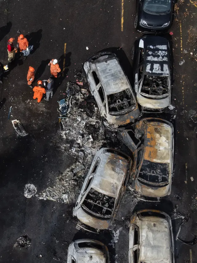 Kecelakaan helikopter di Rio de Janeiro pada Minggu 14 Juni 2026. Penyanyi Oliver Tree termasuk satu dari enam korban. (Tercio TEIXEIRA / AFP)