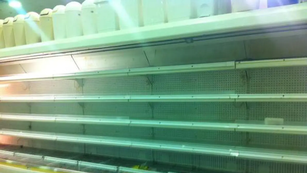 Supermarket kosong Venezuela 1