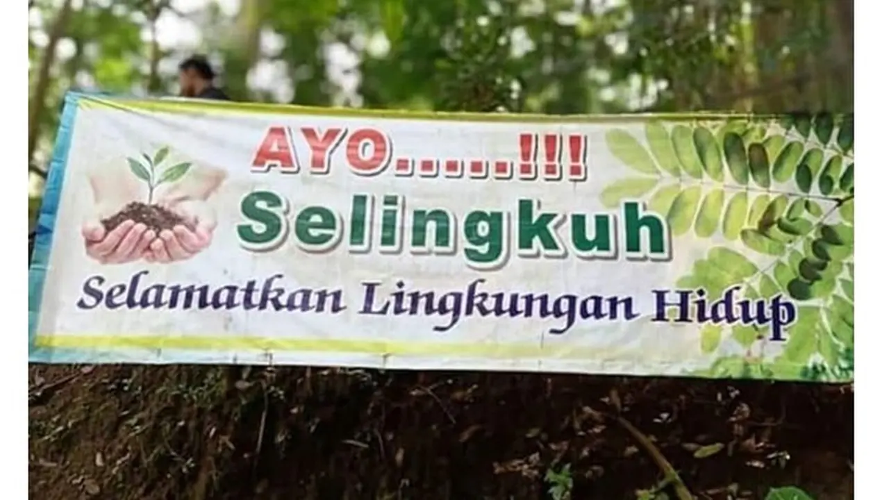 6 Spanduk Singkatan di Tempat Umum Ini Bikin Mikir Keras
