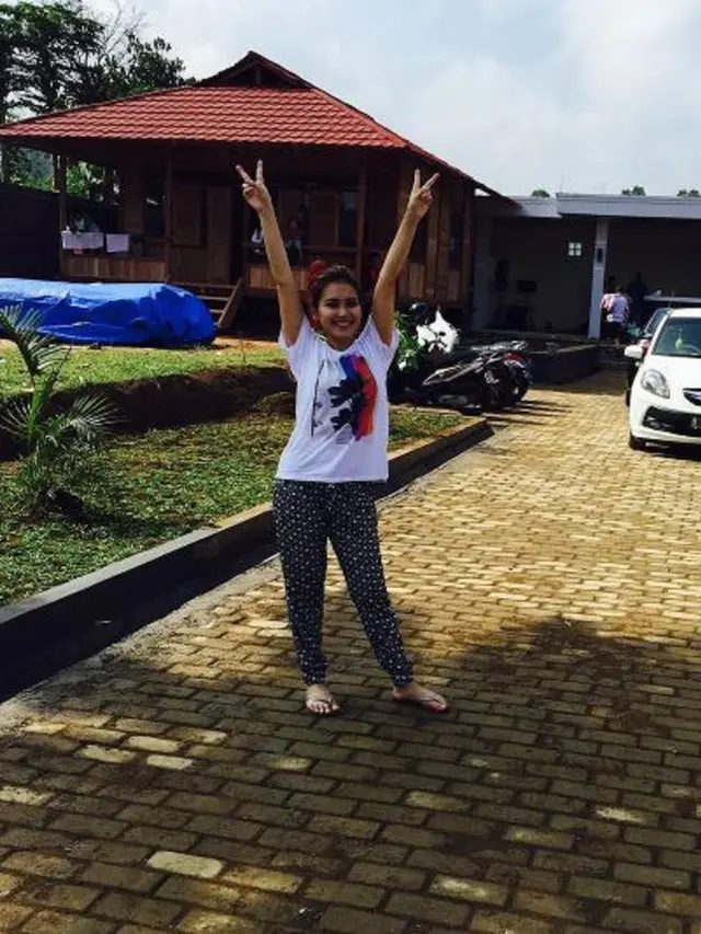 [Bintang] Ayu Ting Ting