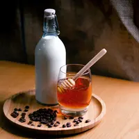 susu dan madu | pexels.com/@elkady