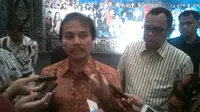 Menurut Roy, seluruh rakyat Indonesia akan sangat berharap pasukan Aji Santoso mengalahkan Malaysia.