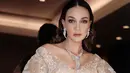 Patah hati, nampaknya pernah dirasakan oleh sebagian besar orang. Salah satunya adalah Luna Maya. Nah, kalau banyak orang meminta saran agar sembuh dari patah hati, menurut Luna tak ada tips dan tricknya. (Instagram/lunamaya)