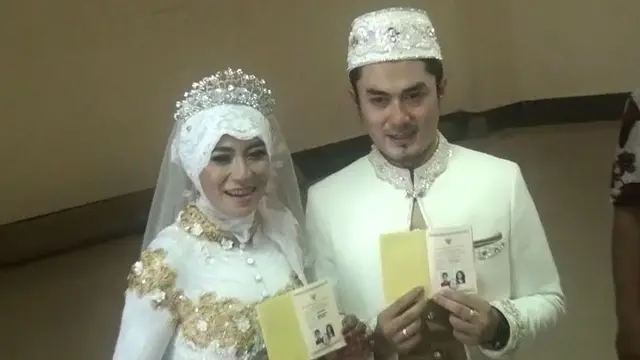 Resmi Menikah, Cinta – Donny Tunda Bulan Madu 