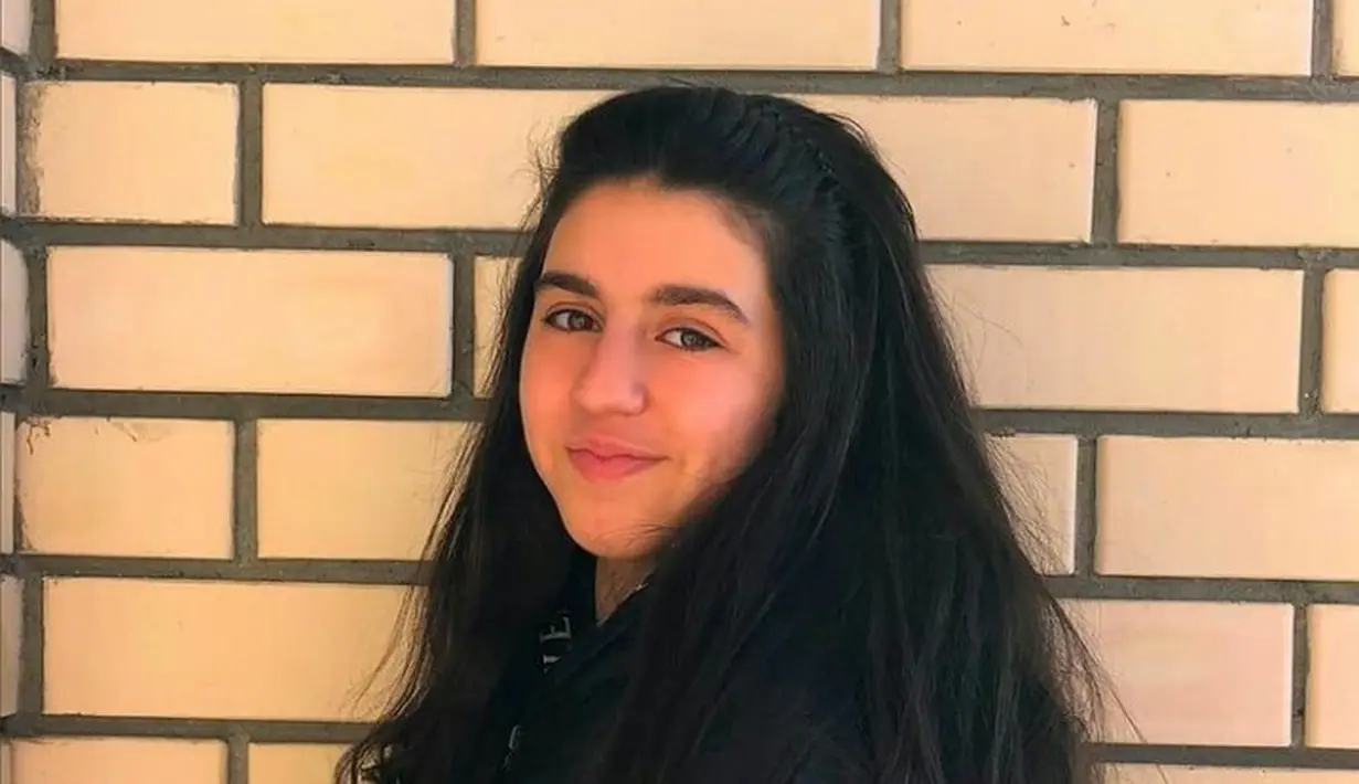 Zaza hanya dapat berlatih sesekali pada siang hari akibat pemadaman listrik yang terjadi di tengah kondisi perang. (Instagram/hendzaza).