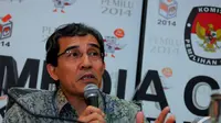 Komisioner KPU Hadar Nafis Gumay saat menjadi pembicara dalam diskusi di Media Centre KPU, Jalan Imam Bonjol, Jakarta Pusat, Jumat (7/11/2014) (Liputan6.com/Faisal R Syam)