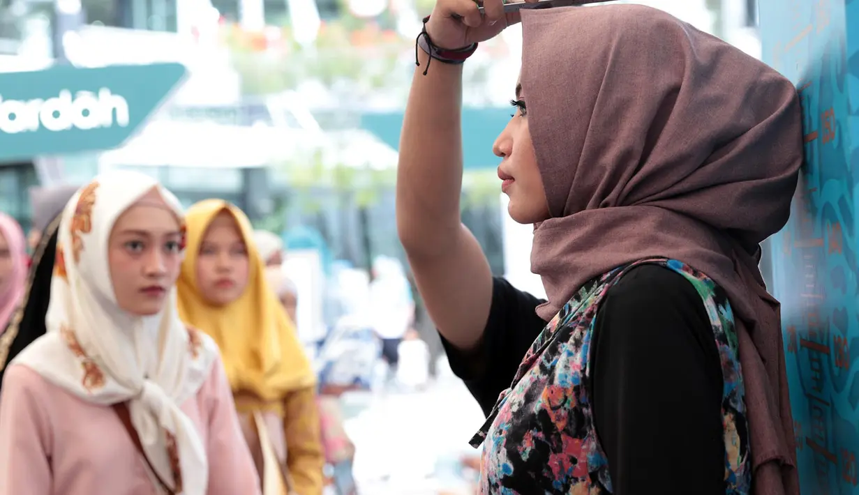 Dalam pemilihan Puteri Muslimah Indonesia 2017, tak hanya mengandalkan kecantikan, namun juga memadukan bakat serta ahlak yang dimiliki oleh para peserta. (Deki Prayoga/Bintang.com)