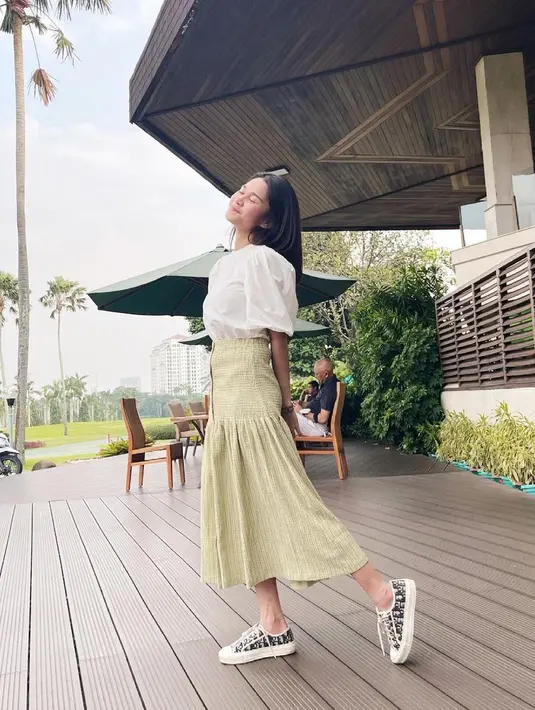 <p>[Foto: Instagram/azizahsalsha_]</p>