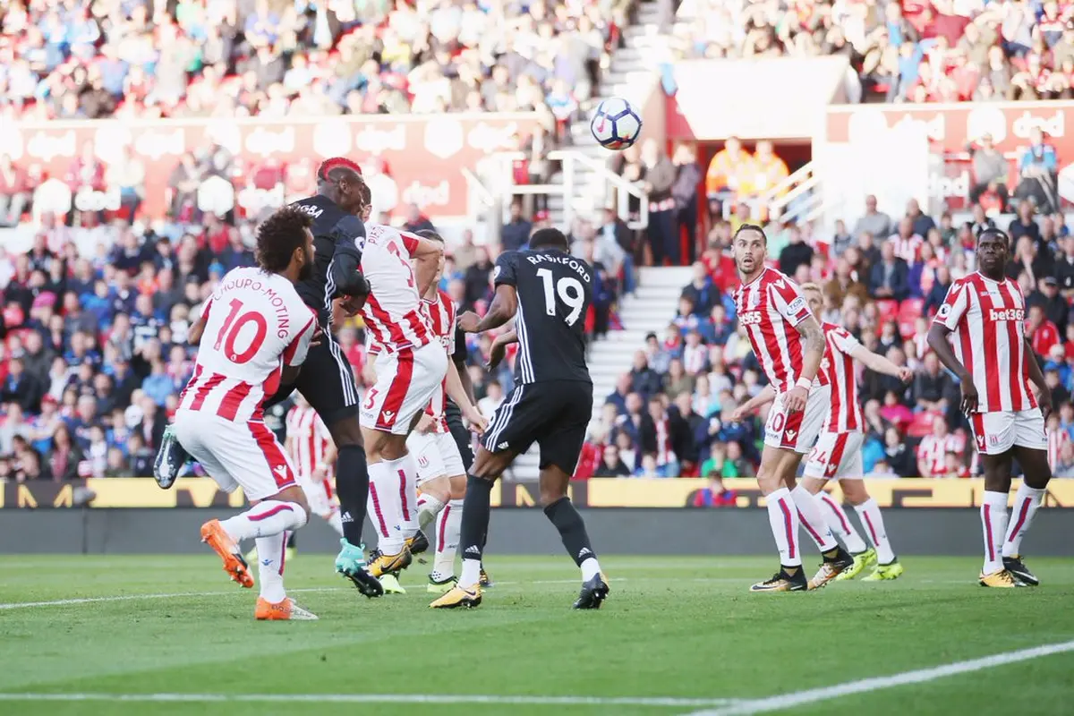 Stoke City vs Manchester United (Twitter MU)