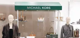 Fall 2026 Collection mengeksplorasi relaxed sophistication, urban edge, dan individual style yang menjadi karakter khas London. (Foto/Dok: Michael Kors)
