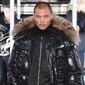 Debut Jeremy Meeks di atas panggung New York Fashion Week 2017 untuk koleksi desainer Philip Plein. Sumber: bbc.com.