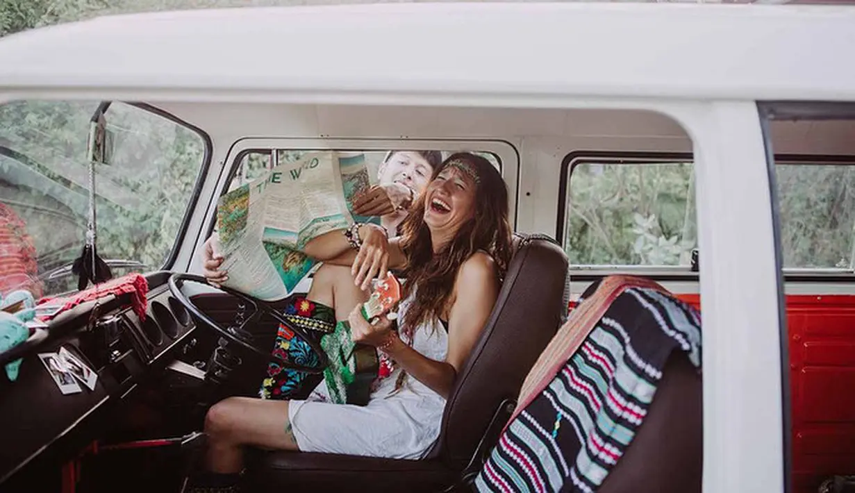 Nadine Chandrawinata dan Dimas Anggara