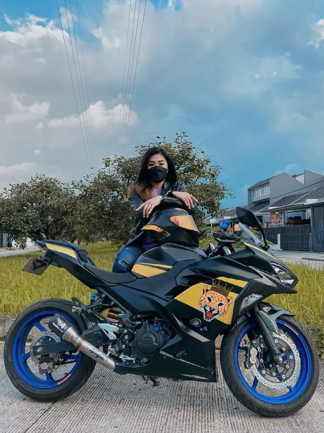 6 Potret Gigi Ruwanita Mantan Istri Doni Salmanan, Dijuluki Lady Biker
