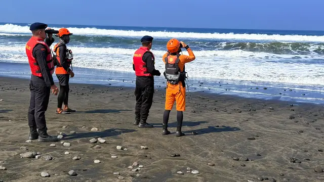 Tim SAR Gabungan lakukan operasi pencarian nelayan yang hilang di laut Jemberana. (Liputan6.com/Istimewa).
