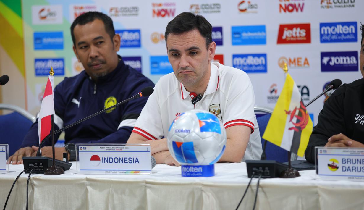 Coach Hector  memaklumi jika nantinya di atas lapangan akan ada detail yang terlewat, yang bisa saja menjadi krusial dalam sebuah pertandingan tensi tinggi. (Dok. Federasi Futsal Indonesia)