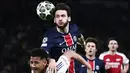 Skor 1-0 untuk PSG bertahan hingga akhir babak pertama. (Thibaud MORITZ/AFP)