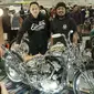 Keikutsertaan tim Kustomfest Indonesia Attack 2018 di The 27th Annual Yokohama Hot Rod Custom Show 2018 berbuah manis. (Kustomfest)