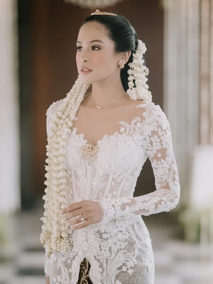 6 Potret Transformasi Maudy Ayunda, dari Kecil Hingga Menikah