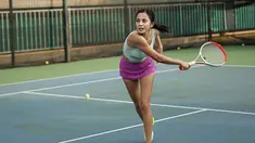 Aktris sekaligus model Kirana Larasati memang cukup dikenal gemar berolahraga. Bahkan, di akun Instagram, dirinya sering mengunggah momen saat menjajal berbagai olahraga. (Liputan6.com/IG/@kiranalarasati)