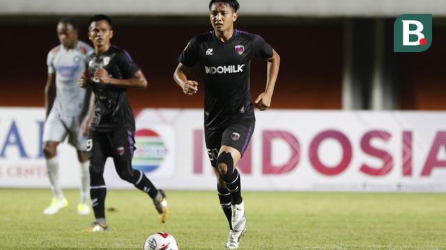 FOTO: Ezra Walian Cetak Gol Perdana dan Kemenangan Persib Bandung di Piala Menpora 2021