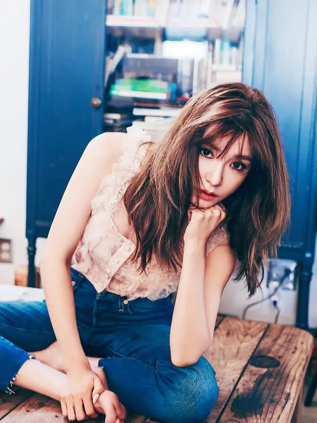 [Bintang] BTS Sukses Besar, Tiffany Young Ikut Bangga