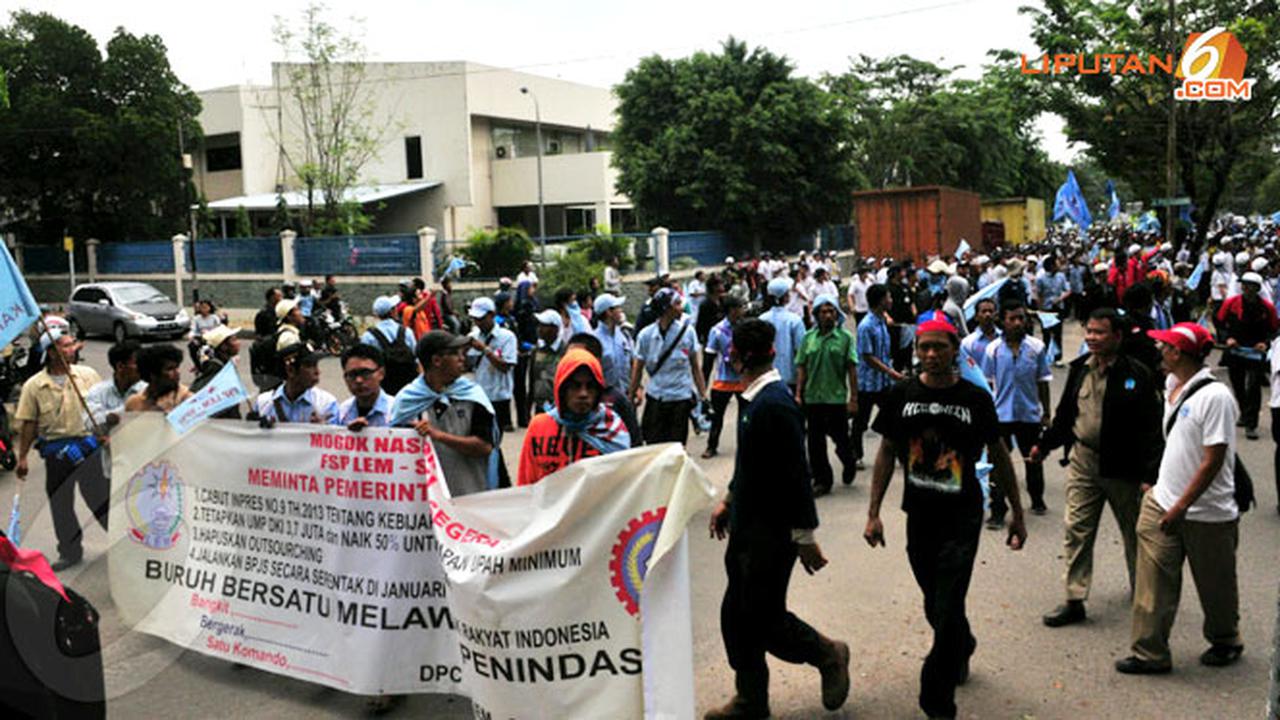 3-buruh-mogok-nasional-131028d.jpg