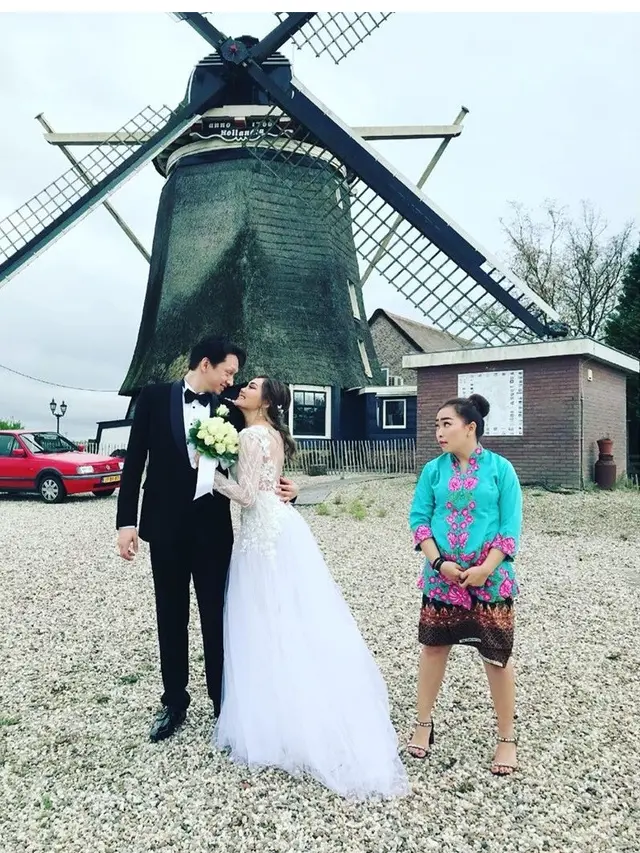 Momen Pernikahan Rina Nose dan Josscy, Penuh Haru dan Kebahagian