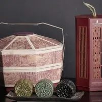 The Ritz Carlton Jakarta, Pacific Place hadirkan hampers mooncake