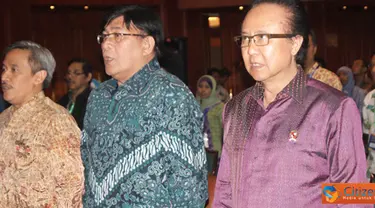 Citizen6, Jakarta: MKP Sharif C Sutardjo dan Ka Balitbang serta Ka BPSDM Syarief Widjaya pada Seminar Sosek KP 2012 dan Pertemuan Dua Tahunan Keempat (Ke-14) IMFISERN.  (Pengirim: Efrimal Bahri)