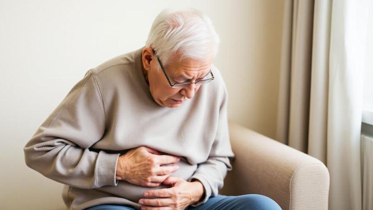 Lansia Kerap Mengeluh Sembelit, Dokter Beberkan 5 Penyebab dan Cara Mencegahnya