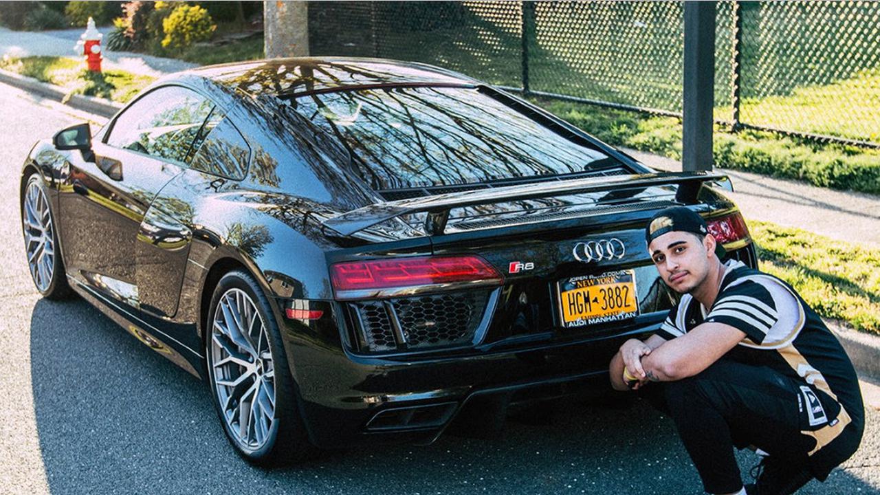 Jadi YouTuber, Remaja Ini Mampu Beli Audi R8