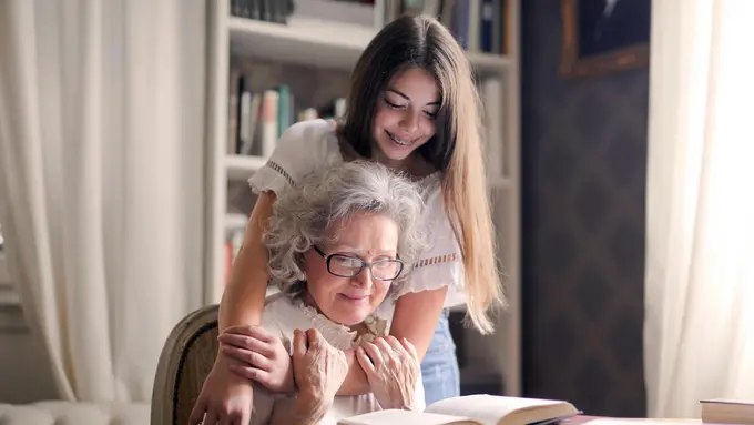 anak dan ibu keluarga sayang