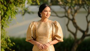 Atasan Brokat &amp; Bawahan Rok Batik (Image by Gemini AI)