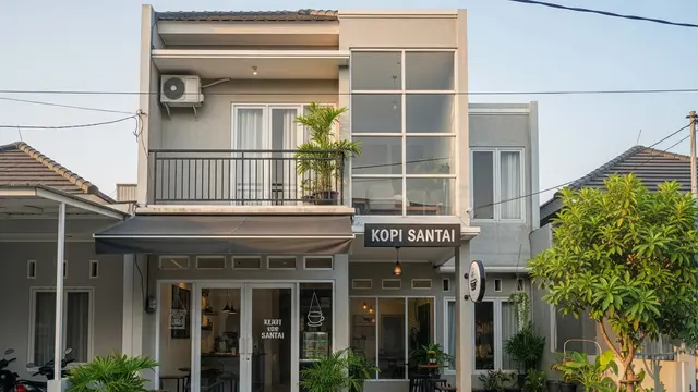 Desain Rumah Ukuran 200 Meter di Lokasi Pinggir Kota 2 Lantai dengan Ruang Usaha