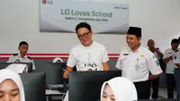 LG Perkuat Pendidikan Vokasi Lewat Program LG Loves School, Beri Bantuan Monitor hingga Renovasi Kelas Multimedia di SMKN 2 Tangsel