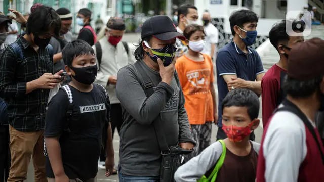 FOTO: Kotak Amal Makanan Gratis di Tengah Pandemi COVID-19