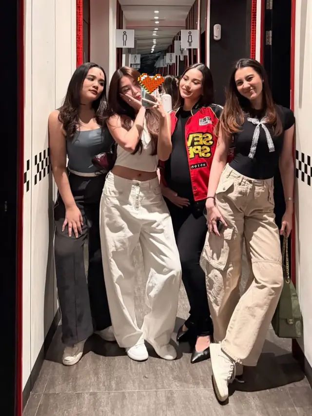 Alyssa Daguise jelang persalinan tampil edge. [@alyssadaguise]