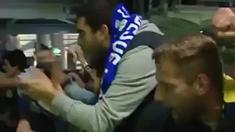 Meski harus rela terdepak dengan agregat 4-7 di babak perempat final Liga Champions oleh Bayern Muenchen, tapi para pemain Porto tetap dianggap bak pahlawan saat mereka kembali ke Portugal.