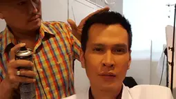 Sebagai dokter, Ryan Thamrin fokus menangani masalah seksologi dan kesehatan reproduksi. Hal ini ia pelajari saat menempuh pendidikan di Mahachulalong Kornrajavidyalaya University, Bangkok, Thailand. (Twitter.com/ryanthamrin)