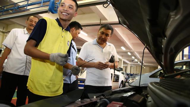 Pelajari Pelatihan Vokasi, Kirgizstan Kirim Delegasi Kunjungi 4 BLK Kemnaker