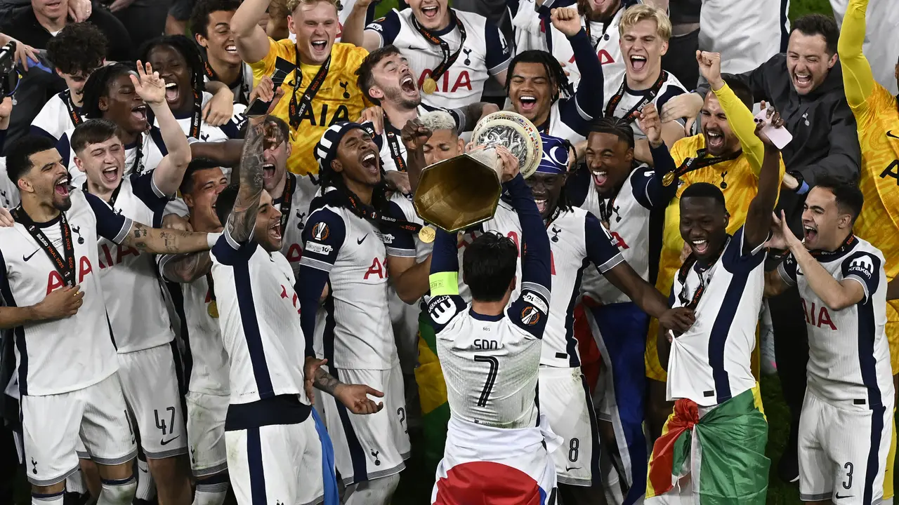 Foto: Gelar Perdana Son Heung-min Bersama Tottenham Hotspur setelah Satu Dekade Lamanya
