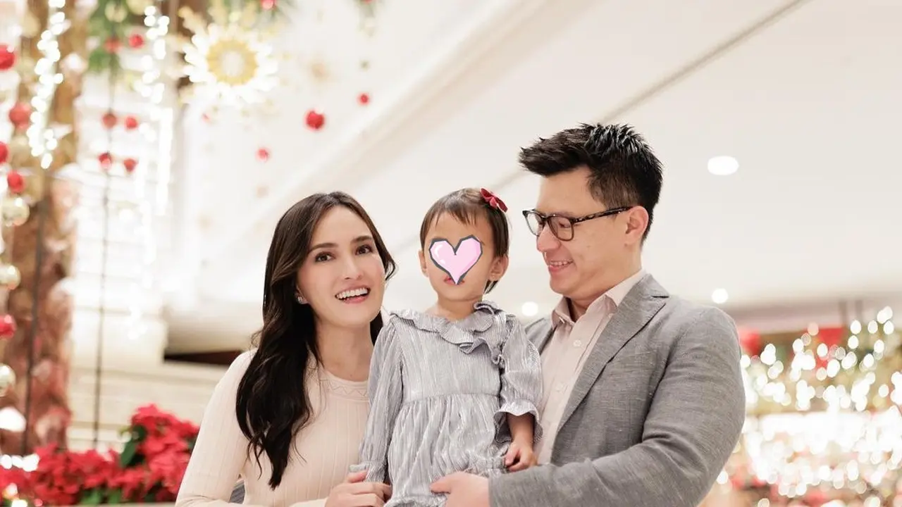 6 Potret Shandy Aulia dan David Herbowo Momong Claire, Ingin Anak Diasuh Bersama