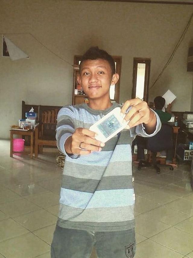 6 Potret Transformasi Denny Caknan, Foto Masa Remaja Dikira Virgoun