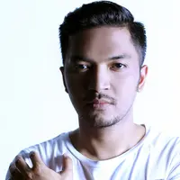 Eksklusif Ihsan Tarore. (Fotografer: Nurwahyunan/Bintang.com, Digital Imaging: Muhammad Iqbal Nurfajri/Bintang.com)