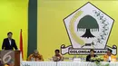 Waketum PPK Kosgoro Aziz Syamsuddin memberikan sambutan di Kantor DPP Golkar, Jakarta, Kamis (19/1). Kubu Agung Laksono dan Aziz Syamsudin, yang sempat sama-sama memimpin ormas pendiri Golkar itu, kini meneken kesepakatan islah. (Liputan6.com/JohanTallo)