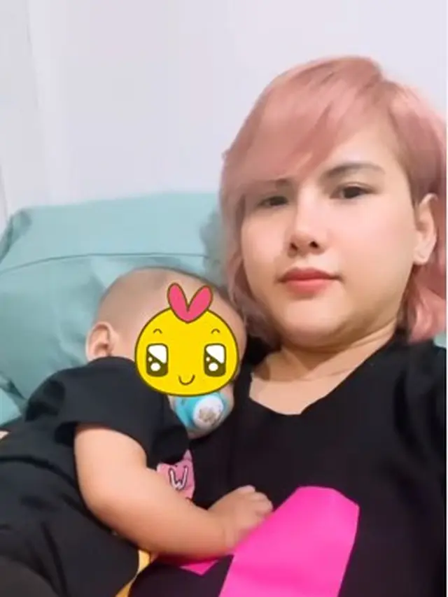 6 Potret Evelyn Nada Anjani saat Asuh Anak Angkat, Curi Perhatian