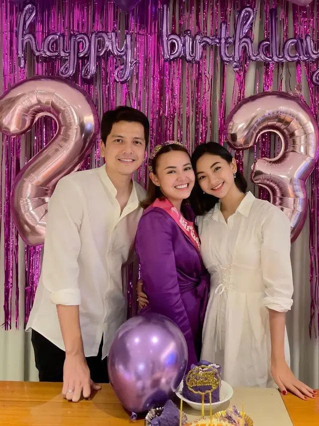 Amanda Manopo dapat surprise yang serba ungu