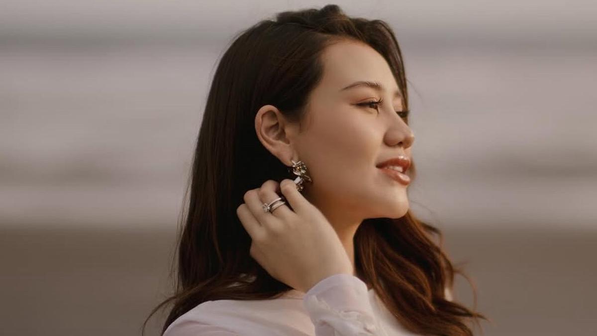 Rahasia Makeup Flawless Fresh Aaliyah Massaid saat Maternity Shoot, MUA Spill Produk yang Dikenakan dari Lokal hingga Internasional